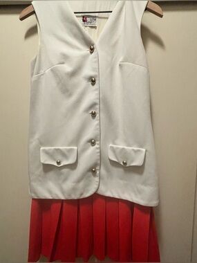 Vintage 60s Eve Le Coq California white vest with attached pleated orange skirt